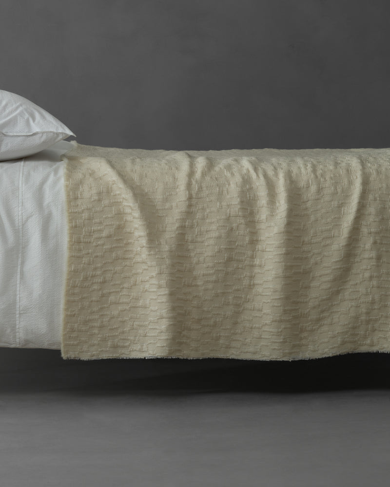 LAYAL-COPRILETTO_BIANCO_01.jpg