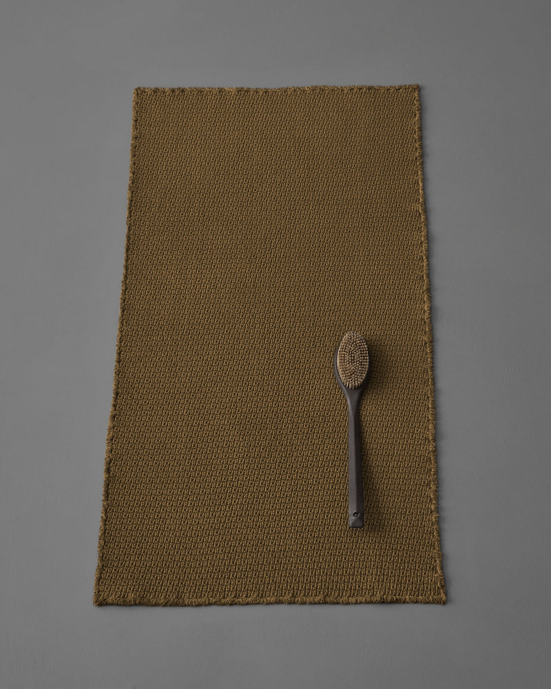 MOLTO-TAPPETINO_ORO_01.jpg