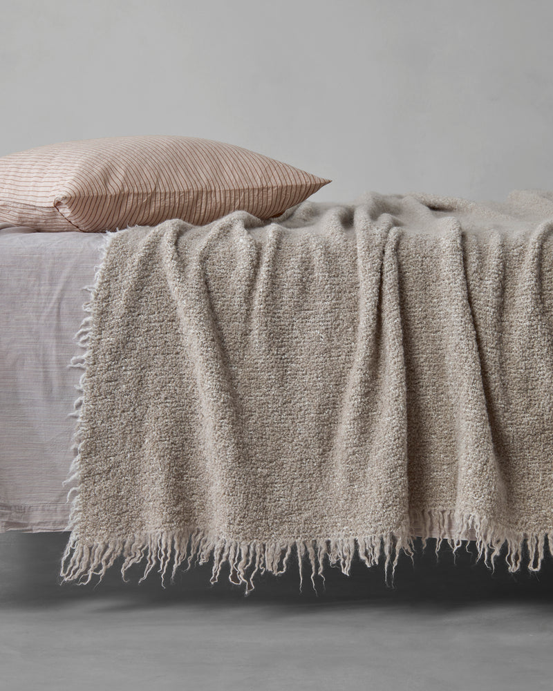 Tuis Coperta